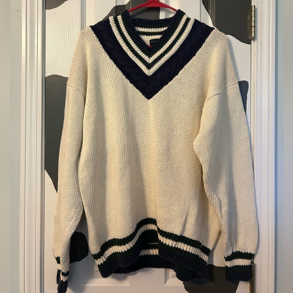 Structure Women’s Cream and Black V-Neck Sweater